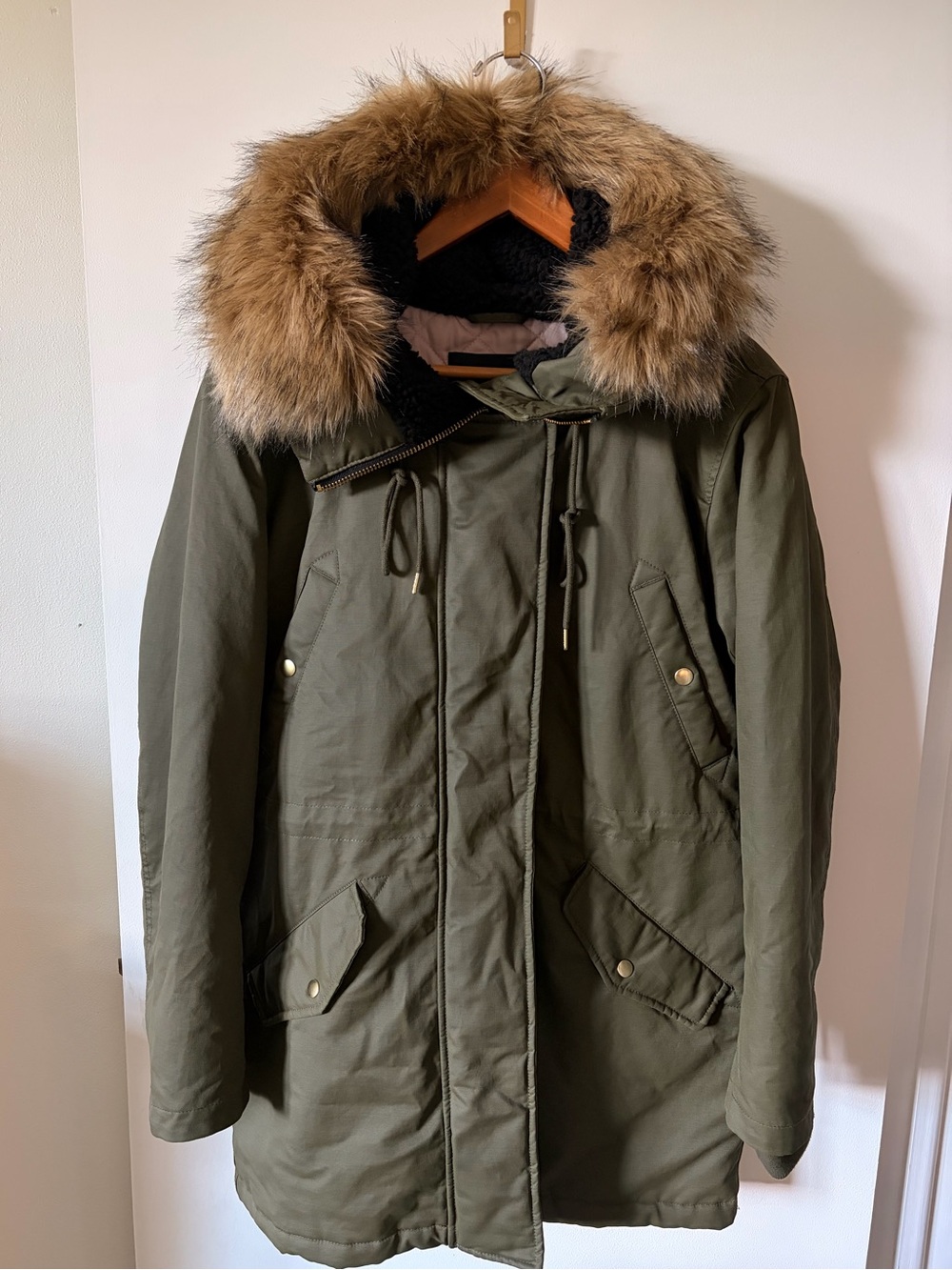J.Crew Perfect Winter Parka PrimaLoft Wild Olive Faux Fur Hood Size M
